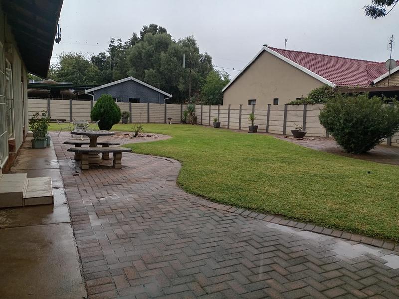 3 Bedroom Property for Sale in Stilfontein North West